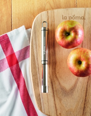 Logotrade reklaamkingitused pilt: Roostevabast terasest õunasüdamiku eemaldaja